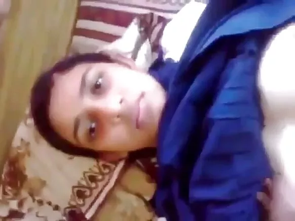 लिंडा अंग्रेजी छवि सेक्सी fudi नीले