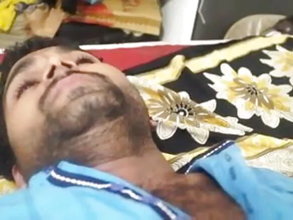 देसी सॉफ्ट-कोर माइल्ड मदरसी सेक्सी फिल्म
