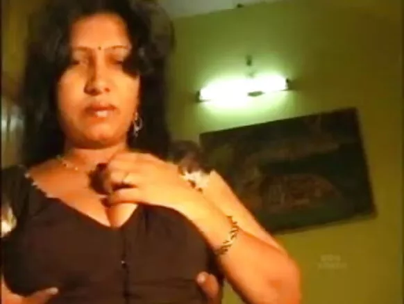 mallu चाची प्रेम चाची पूर्ण सेक्सी घोटाला in hindi 003