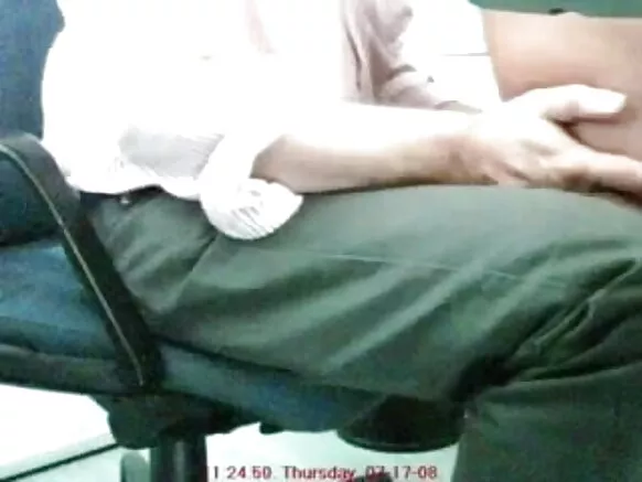 हिन्दी ऑफिस लड़की के ऑफिस लड़की सेक्सी मानसी बॉस केबिन में कुर्सी पर गड़बड़ 15