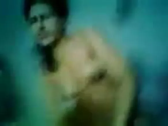 समलैंगिक किशोर एक सेक्सी फिल्म में पहली बार सेक्स कर रहे