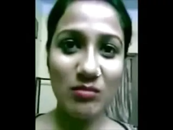भारत सुंदर महिला सेक्सी फिल्म एचडी महिला खुले स्तन स्तन दिखा