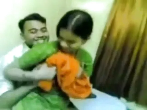 घर का बना शादी क्लिप भारतीय शादी के स्तन सेक्सी फिल्म भेजता है