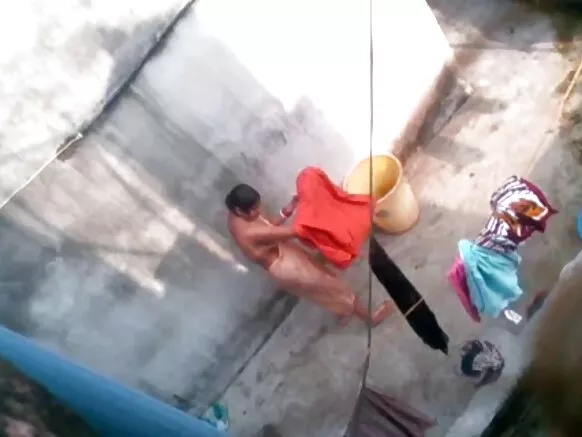 बंगाली गर्म फिल्म सेक्सी माँ बंगाली स्नान