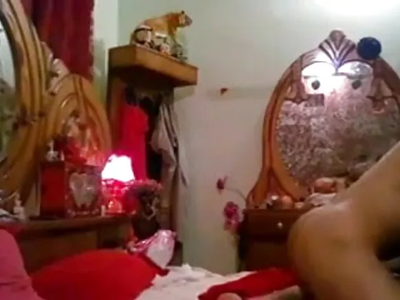 भारतीय युगल हिन्दी फिल्म छवि लखनऊ से एक जोड़ी के लिये सेक्सी हनीमून