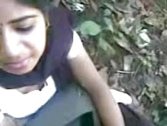 S.Indian Mallu University लड़की blowjob के बाद अपने प्रेमी के जानवर सेक्सी सह निगलता है