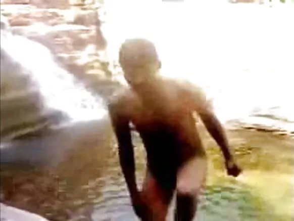 देसी गाम पत्नी देसी x x x सेक्सी पत्नी नदी के किनारे आउटडोर गड़बड़