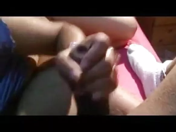सेक्सी देसी भाभी सेक्सी फिल्म hd in hindi भाभी एक ठोस मुर्गा के साथ हस्तमैथुन करता है