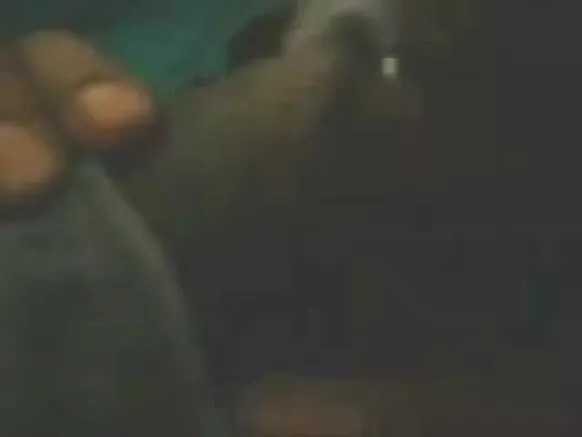 saree sexy movie सेक्सी भेजना अपने कपड़े उतारते हुए