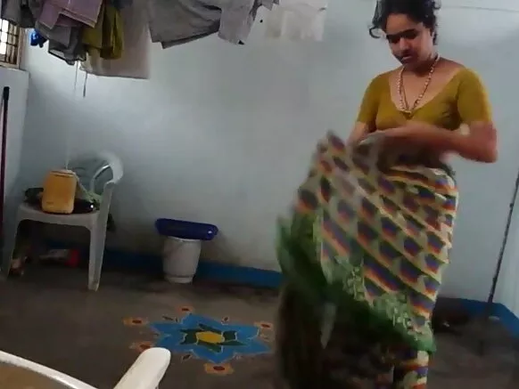 बाथरूम के बाद साड़ी पहने देसी लड़की खेसारी लाल यादव सेक्सी फिल्म