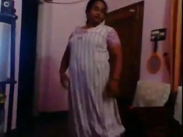 चाची भारत 1212 (भाग 2) हिन्दी छवि फिल्म सेक्सी बड़े स्तन